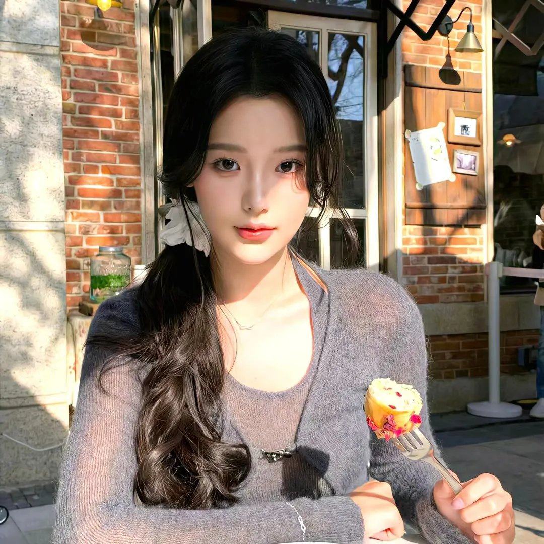 不装了,我比英雄还强